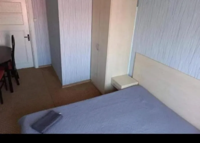 Nuoma Centre Homestay *